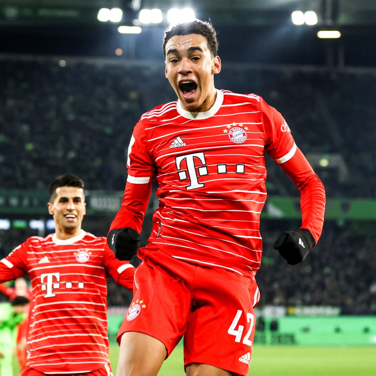 MILANSPORT下载-沃尔夫斯堡客场战胜对手，积分稳步攀升！