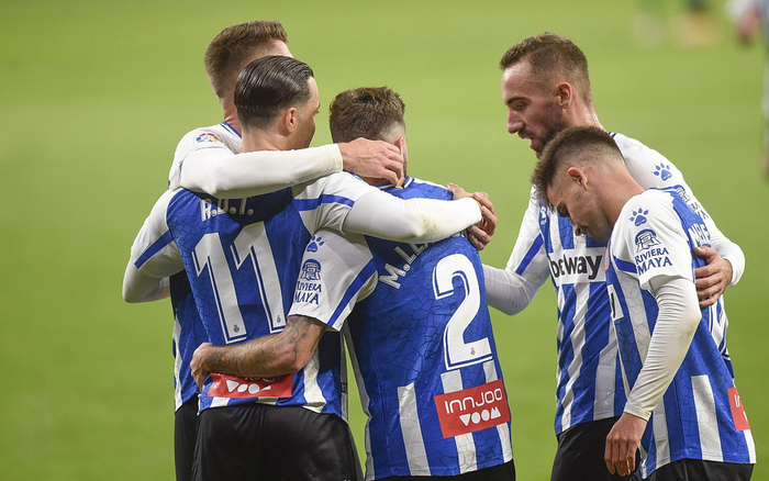 米兰体育APP-拜仁慕尼黑近况不佳，战平萨拉戈萨